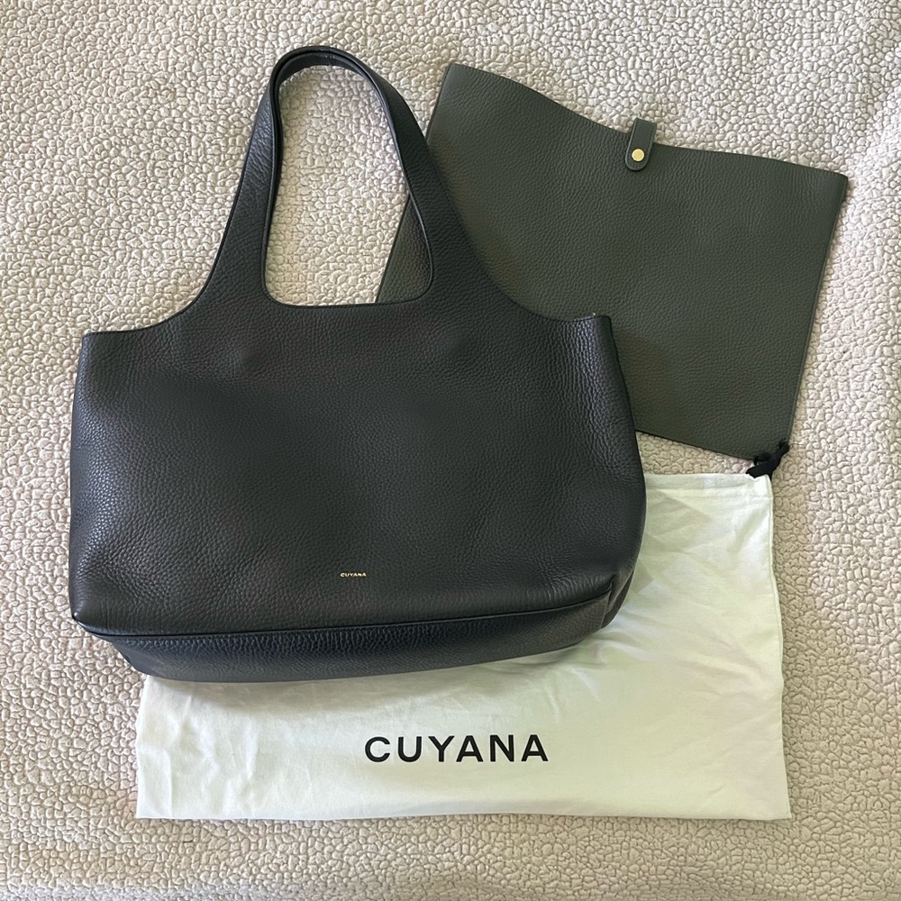 Cuyana 16” system tote with laptop sleeve